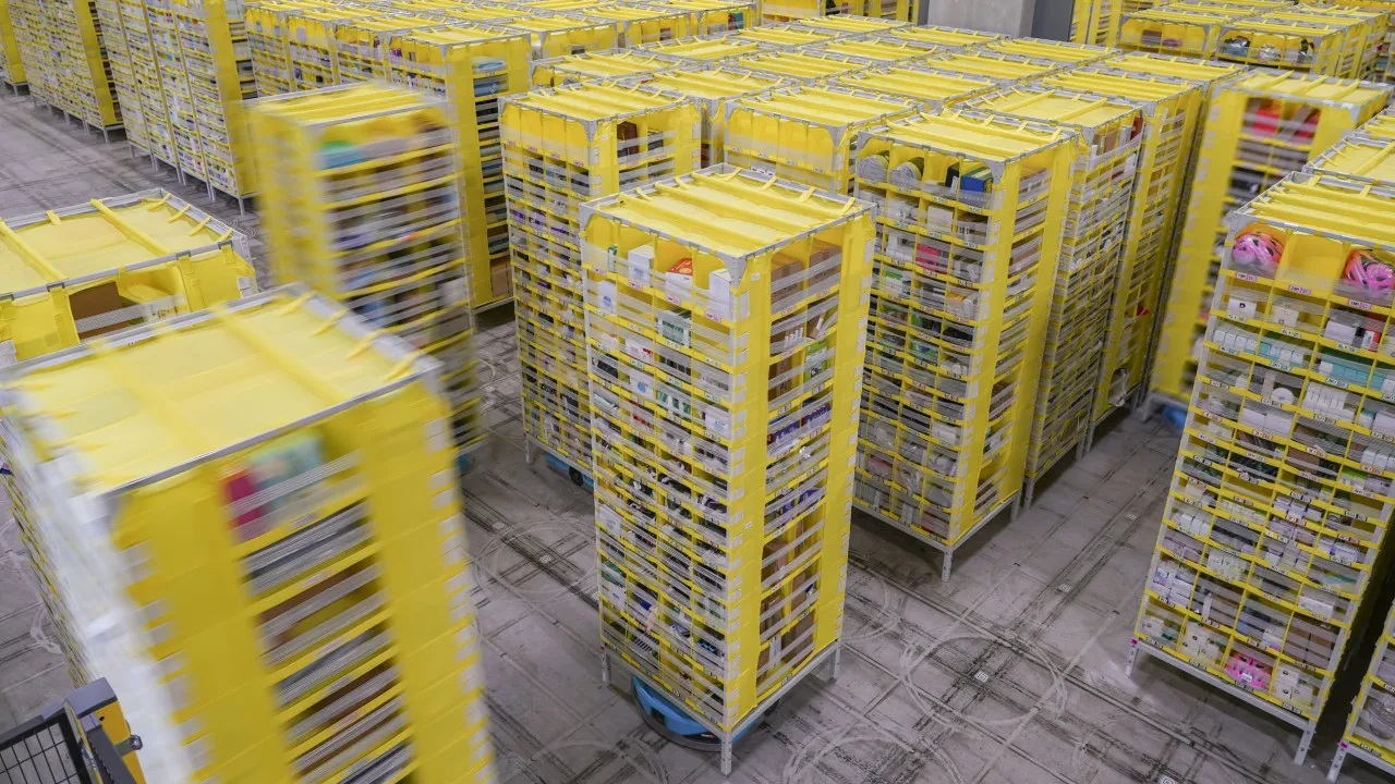 Armazéns da Amazon têm agora um milhão de robôs