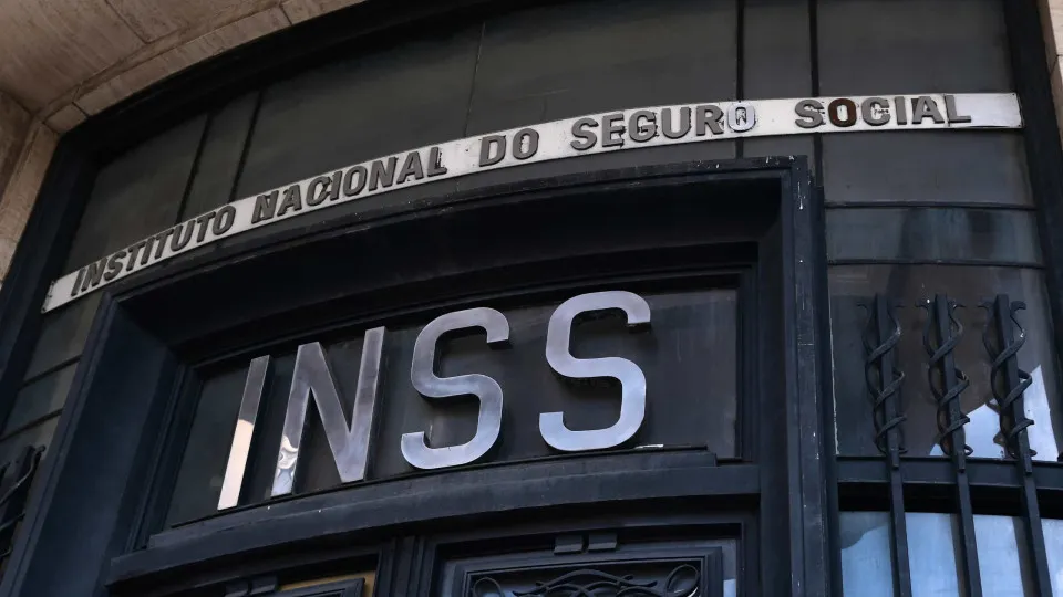Erro em sistema do INSS duplica pedidos de devolução de mensalidades de aposentados