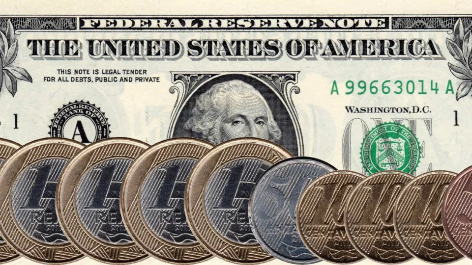Dólar abre em alta nesta quinta-feira com investidores de olho em negociações comerciais