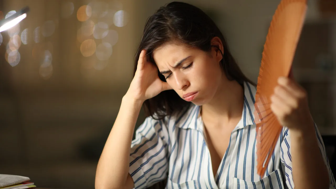 Se toma antidepressivos, tenha muito cuidado com as ondas de calor
