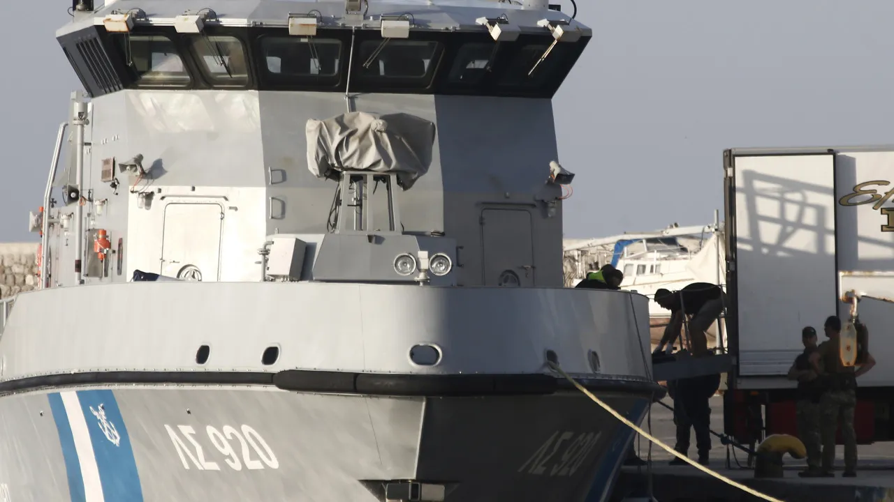 Pelo menos 230 migrantes resgatados no mar a sul de Creta