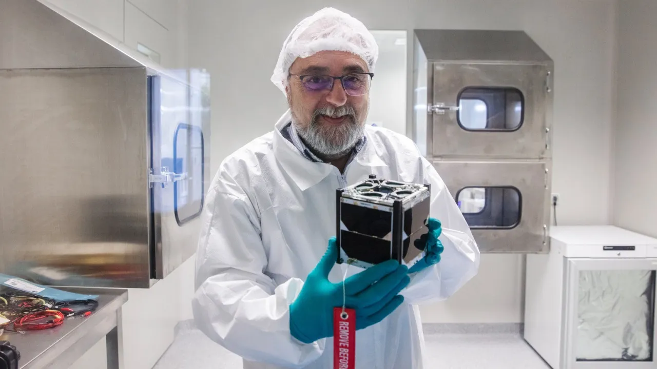 Nanossatélite de universidade portuguesa cumpre um ano de atividade