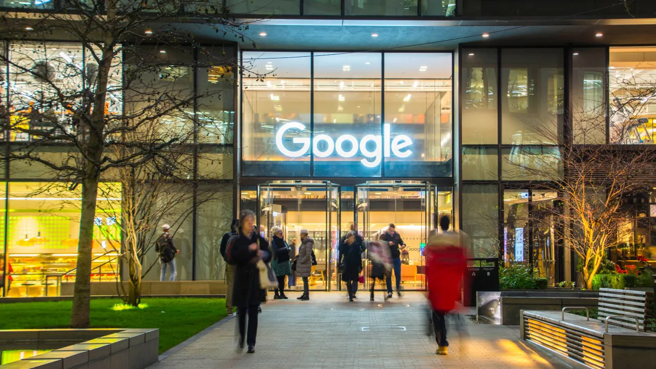 Google anuncia cabo submarino que liga EUA, Bermudas, Açores e Espanha