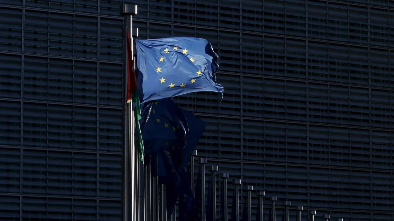 Código de boas práticas de IA deverá entrar em vigor na UE em agosto