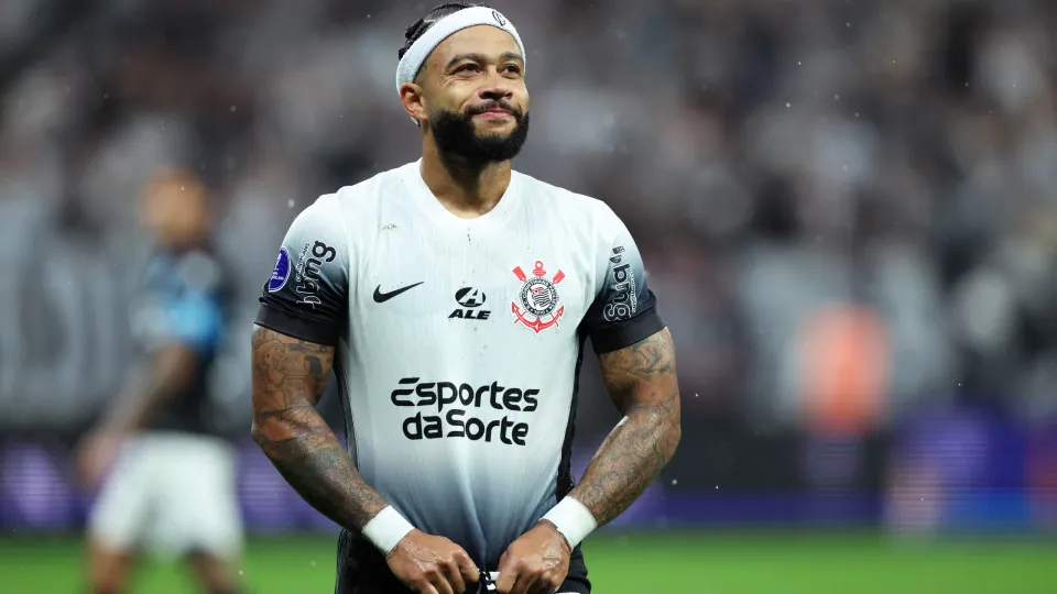 Memphis se reapresenta após 'sumiço' e conversa com dirigentes