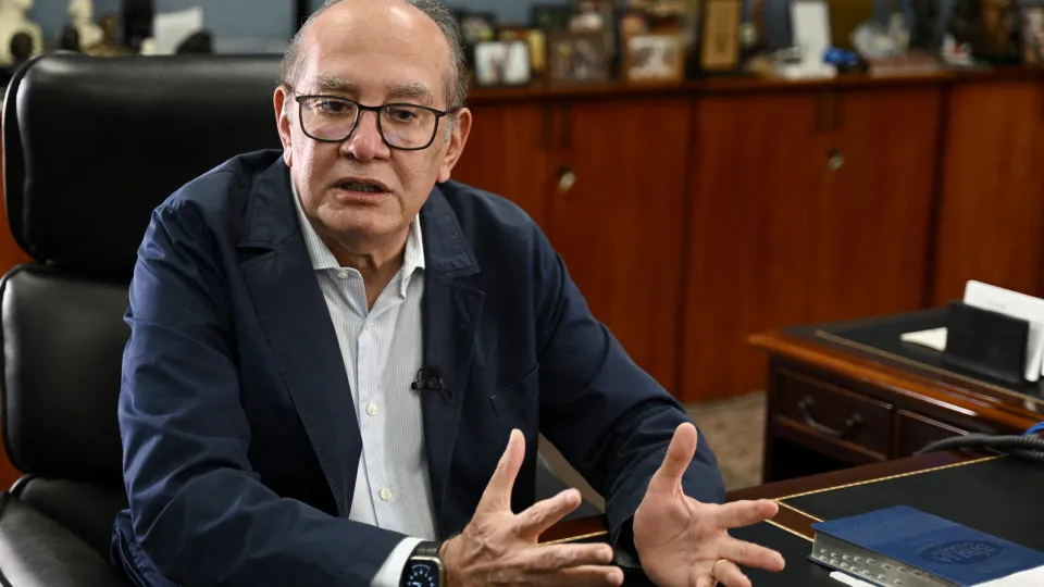 Gilmar fala em 'resistência democrática' e critica big techs após ofensiva de Trump