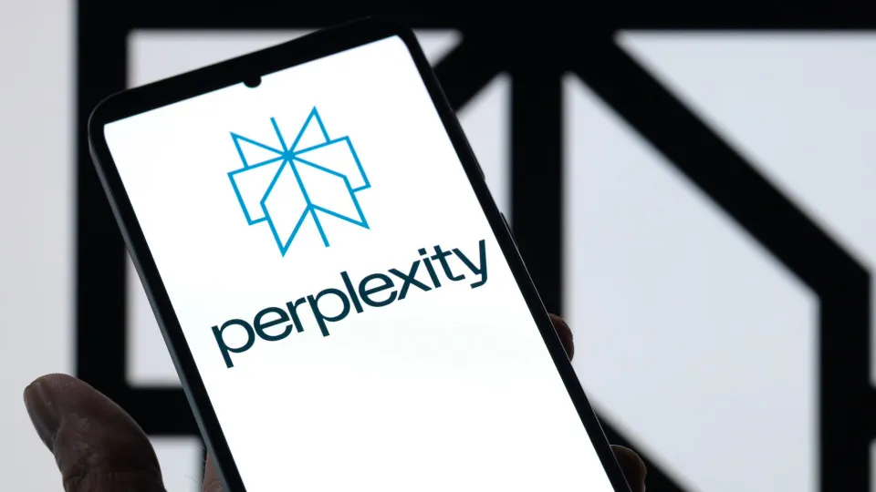 Perplexity acusada de roubar artigos a órgãos de comunicação social