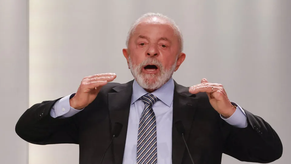 Indonésios 'invadem' perfil de Lula e revidam críticas dos brasileiros