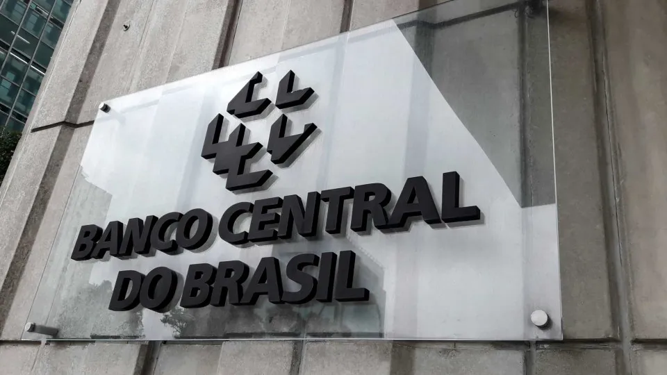 Dívida bruta do governo geral (DBGG) fica em 76,1% do PIB em maio, afirma BC